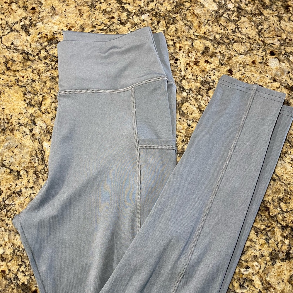 Athletic leggings